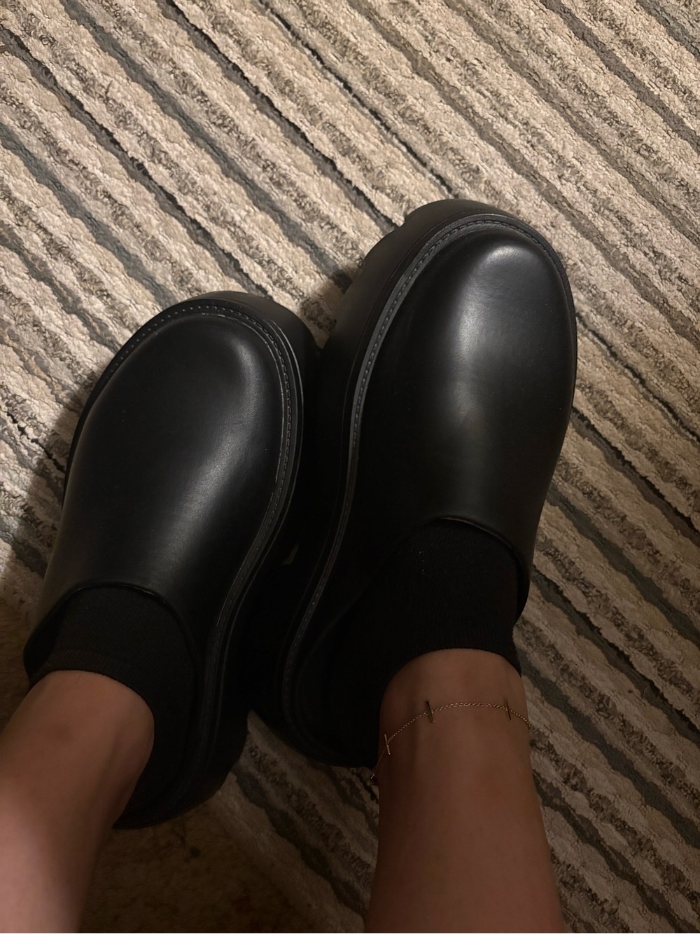 ASOS Chunky Platform Clogs - Picture 8 of 8